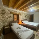 Ani-rooms&food In Old Bazaar,gjirokaster Guest house 3*