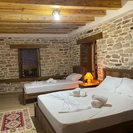 Guest house Ani-rooms&food In Old Bazaar,gjirokaster