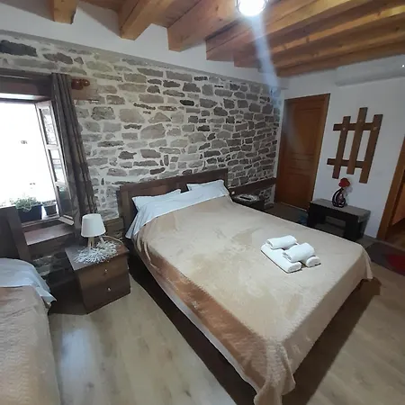 Ani-rooms&food In Old Bazaar,gjirokaster Guest house 3*