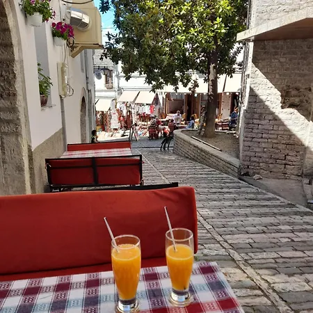 Guest house Ani-rooms&food In Old Bazaar,gjirokaster 3*