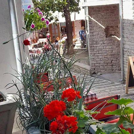 Ani-rooms&food In Old Bazaar,gjirokaster 게스트하우스 3*