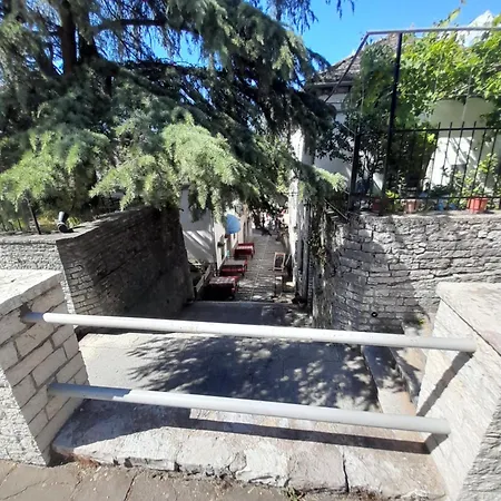 Ani-rooms&food In Old Bazaar,gjirokaster Guest house 3*