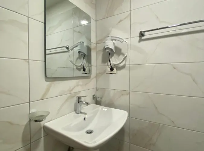 Ani-rooms&food In Old Bazaar,gjirokaster 게스트하우스