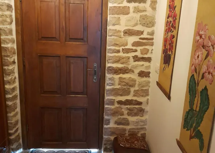 Ani-rooms&food In Old Bazaar,gjirokaster 3* Gjirokastër