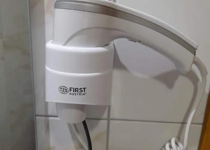 Ani-rooms&food In Old Bazaar,gjirokaster