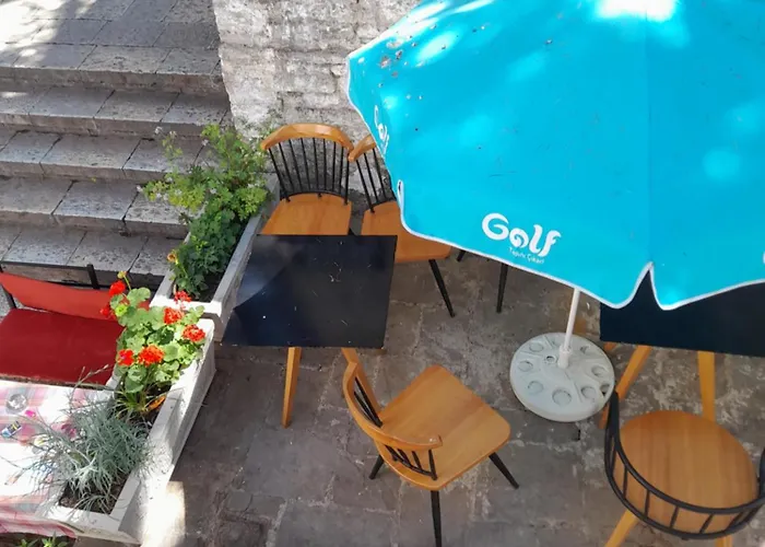 Ani-rooms&food In Old Bazaar,gjirokaster Gjirokastër