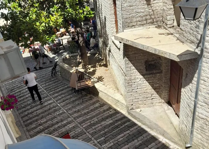 Ani-rooms&food In Old Bazaar,gjirokaster 게스트하우스 Gjirokastër