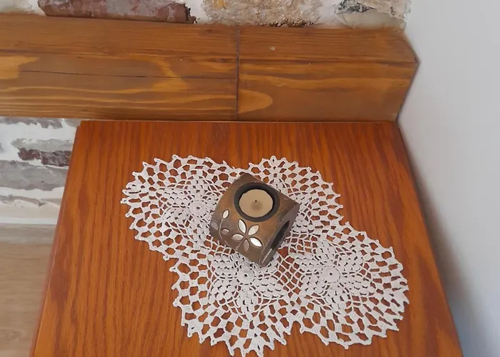 Ani-rooms&food In Old Bazaar,gjirokaster 3*